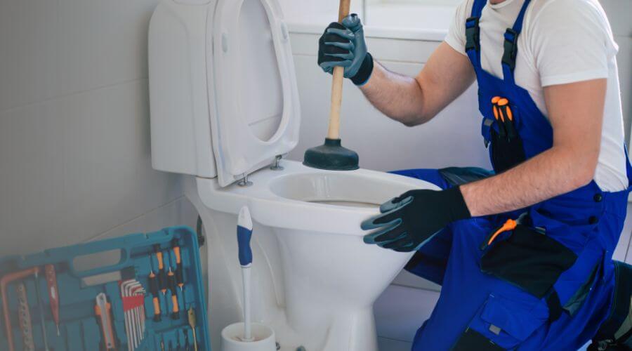 Local annual plumbing maintenance in Fort Atkinson, IA